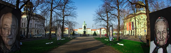 Lest we forget - view to Palace Charlottenburg